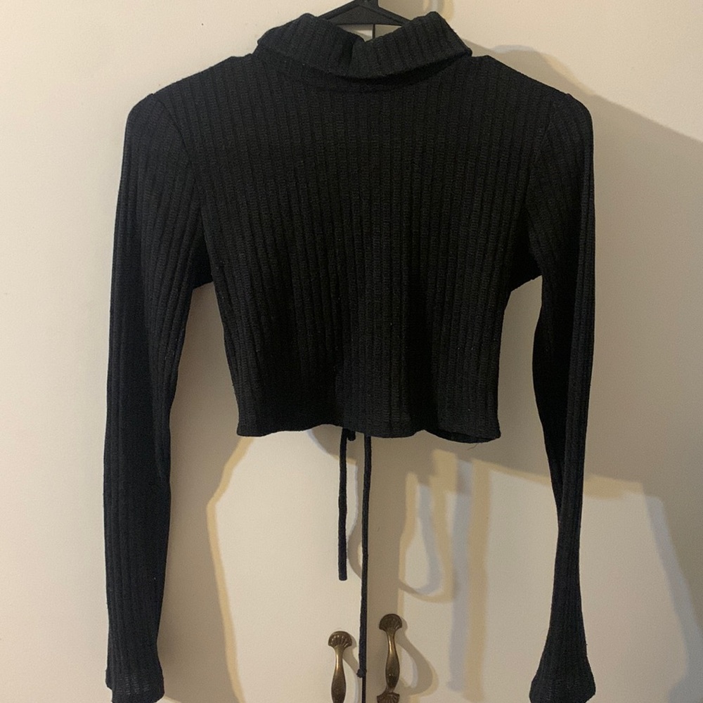 ❣️5for$10❣️ Fashion Nova Black Ribbed Laced Back Crop Top
